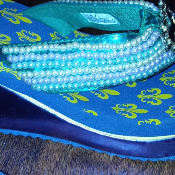 Volatiles - Picture 4 of 4